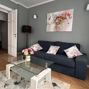 Apartment Charming Place Cotroceni, Bucharest